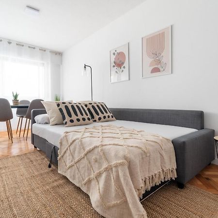 Moderno Apartamento Con Parking Apartman Vigo Kültér fotó