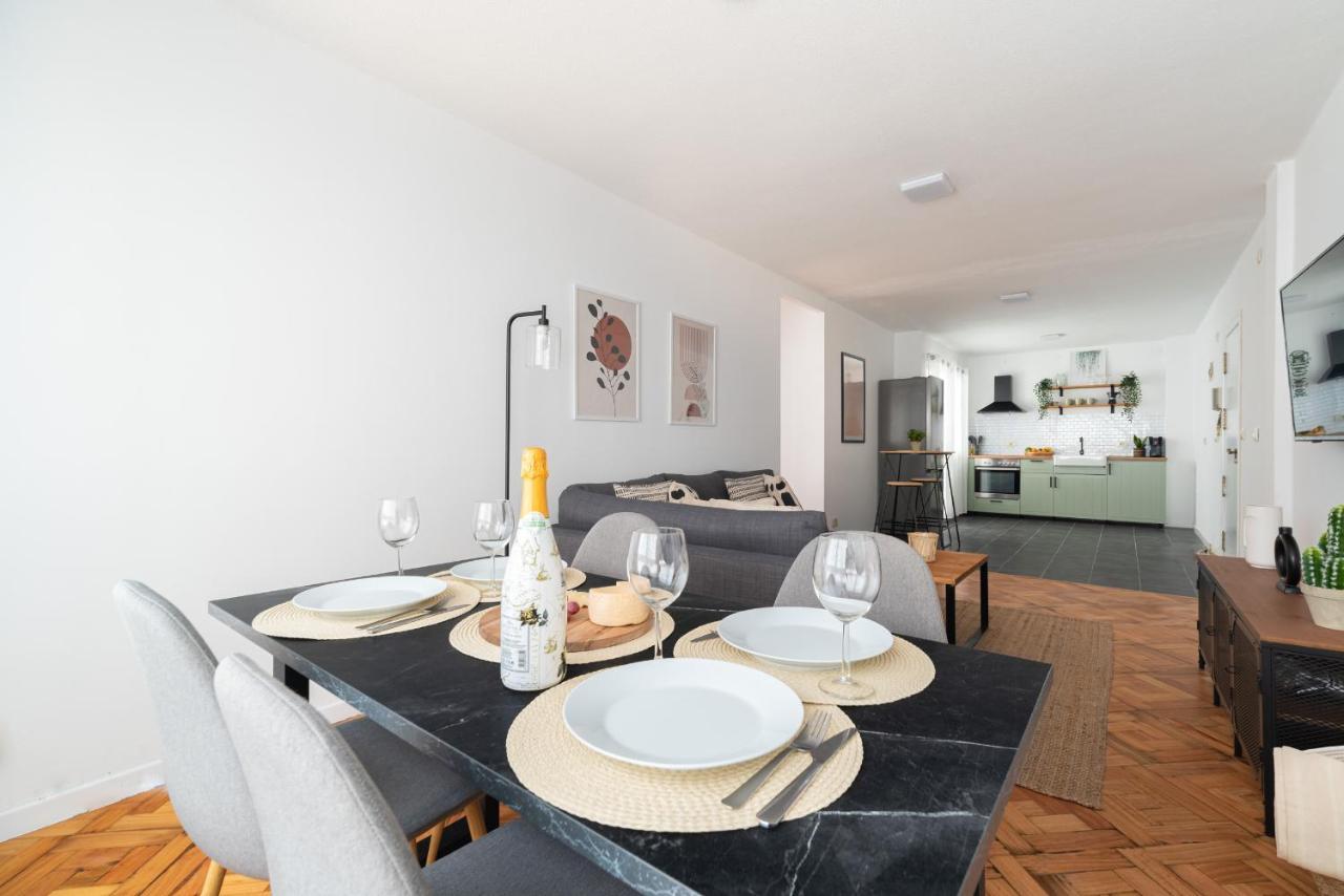 Moderno Apartamento Con Parking Apartman Vigo Kültér fotó